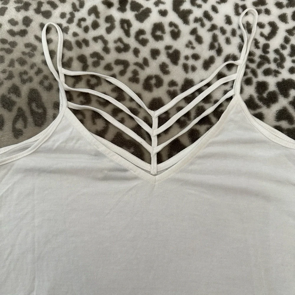 2015 Express One Eleven Double V-neck Strappy Front Cami Tank Top White Small